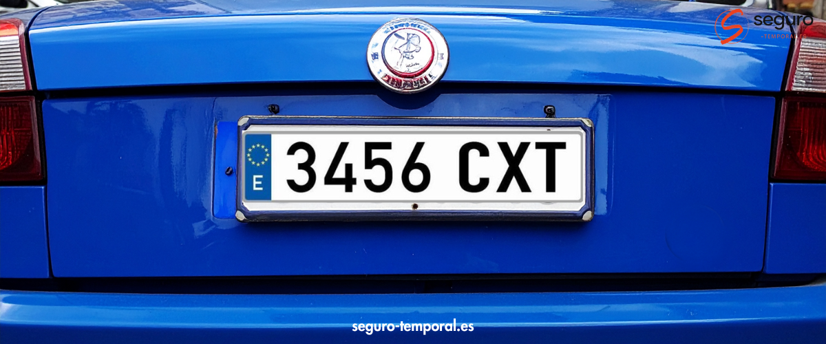 En este momento estás viendo Conducir en España con matrícula extranjera en 2025: plazos, reglas y riesgos